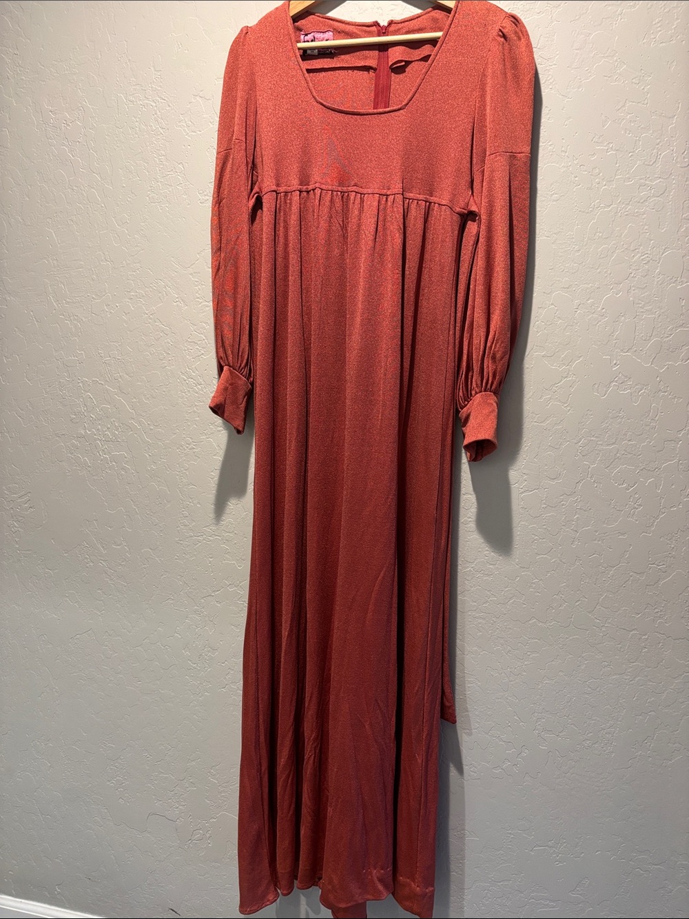 Vintage Women’s Long Sleeve Maxi Dress in Rust Red